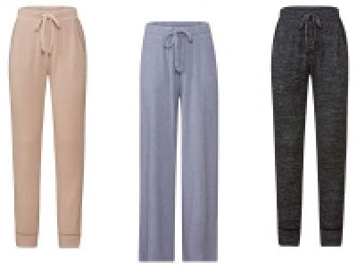 esmara® Damen Relaxhose mit seitlichen Eingrifftaschen 7.99 €
