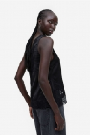 Satintop mit Spitze 39.99 €