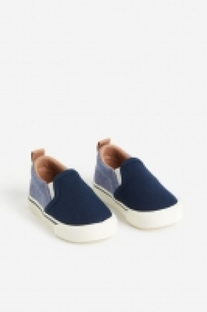 Slip-on Sneaker aus Canvas 14.99 €