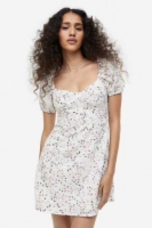 Crêpe-Kleid mit Puffärmeln 19.99 €