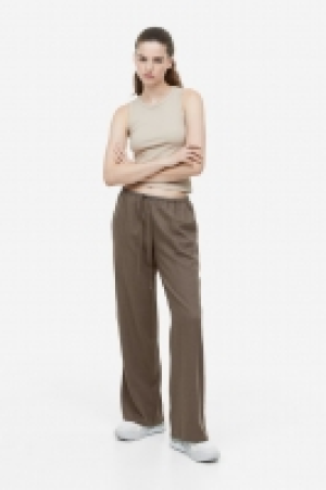 Weite Hose 17.99 €