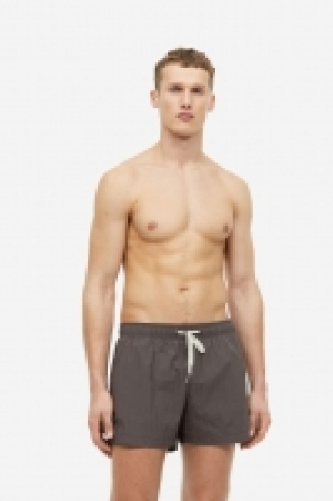 Badeshorts 7.99 €