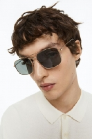 Polarisierende Sonnenbrille 10.99 €