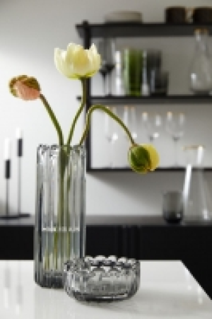 Tall glass vase 22.99 €