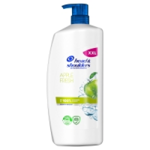 HEAD & SHOULDERS Shampoo 900 ml 7.75 €