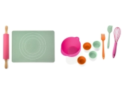 ERNESTO® Kinder Nudelholz mit Backmatte / Backset 7.99 €