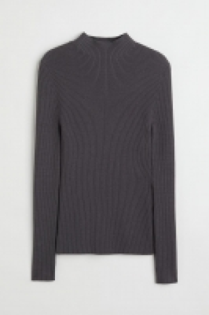 Gerippter Pullover 11.99 €