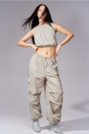 Fallschirmhose 25.99 €