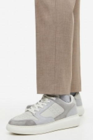 Sneaker 39.99 €