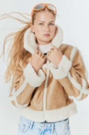 Jacke mit Teddyfutter 59.99 €
