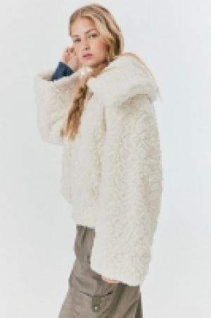 Jacke aus Teddyfleece 79.99 €