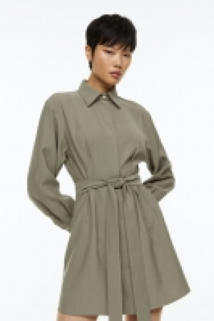 Tailliertes Blusenkleid 23.99 €