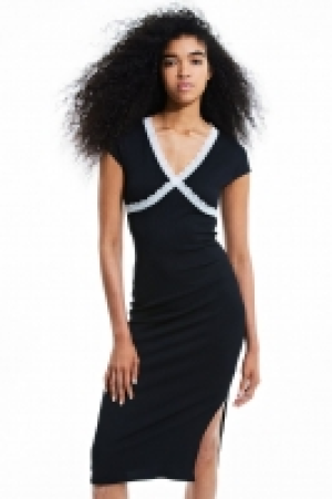Geripptes Kleid mit Spitzenborten 17.99 €