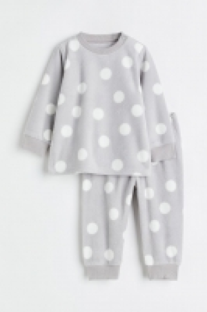 Schlafanzug aus Fleece 6.99 €