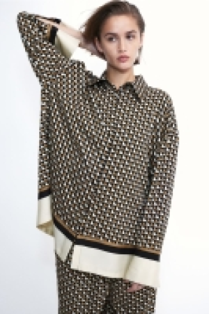 HM  Bluse in Oversize-Passform