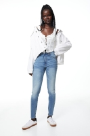 Skinny High Jeans 5.99 €