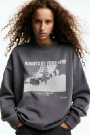 Oversized Sweatshirt mit Motiv 16.99 €
