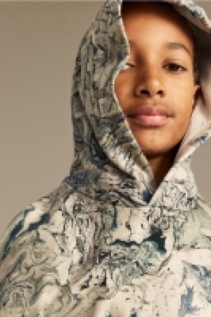 Hoodie 10.99 €