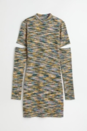 Geripptes Strickkleid 5.99 €