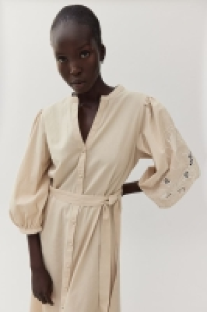 Besticktes Kleid 49.99 €