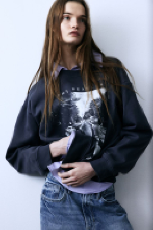 Sweatshirt mit Motiv 10.99 €