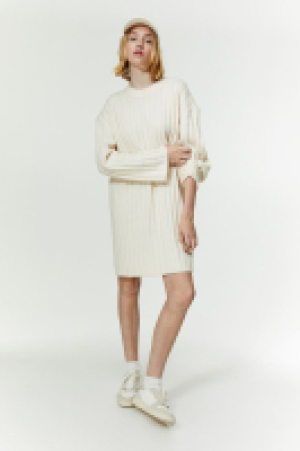 Geripptes Strickkleid 14.99 €