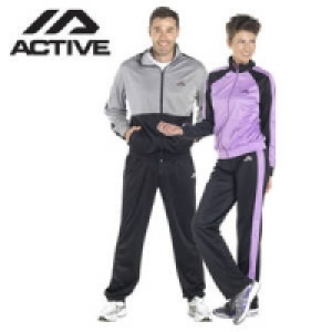 Trainingsanzug 15.99&nbsp;&euro;