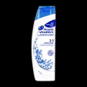 Head < Shoulders Shampoo oder 2in1 2.99 €