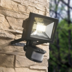 LED-Strahler 19.99&nbsp;&euro;