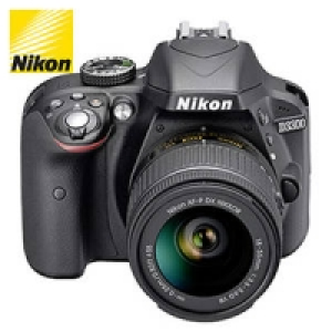 Digitale Spiegelreflexkamera D3300 mit Objektiv (AF-P 18 - 55 mm VR) i