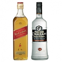 Real  Johnnie Walker Red Label oder Russian Standard Vodka 40/40 % Vol., jed