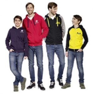 Kapuzensweatjacke, je 39.95&nbsp;&euro;