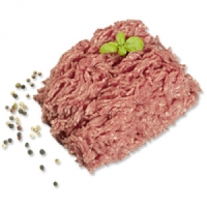Frisches Hackfleisch gemischt aus Schweine- und Rindfleisch, je 100 g
