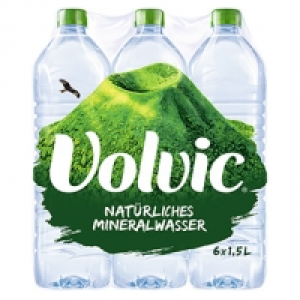 Volvic Naturelle, leichtperlig 6 x 1, 5 Liter oder Volvic Naturelle 8  3.49 €