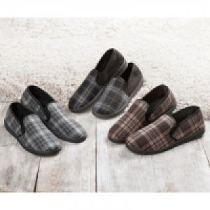 Hausschuhe 7.99 €