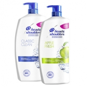 Real  head & shoulders Antischuppen Shampoo jede 900-ml-Flasche