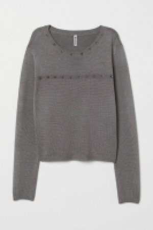  Feinstrickpullover mit Nieten 17.99 €
