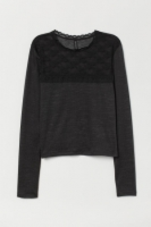  Shirt mit Spitzenpasse 9.99 €