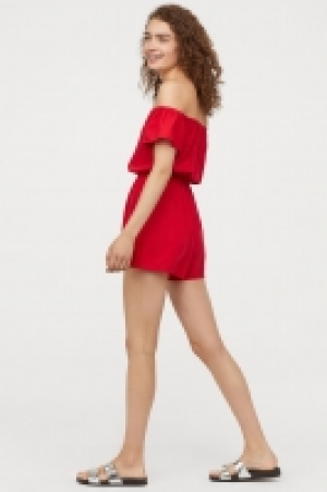  Kurzer Off-Shoulder-Jumpsuit 12.99 €