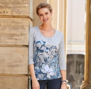 Damen-Shirt mit prächtigen Blumen 5.59 €