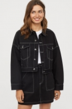  Kurze Jeansjacke 12.99 €