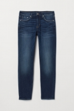  Girlfriend Regular Jeans 20.99 €