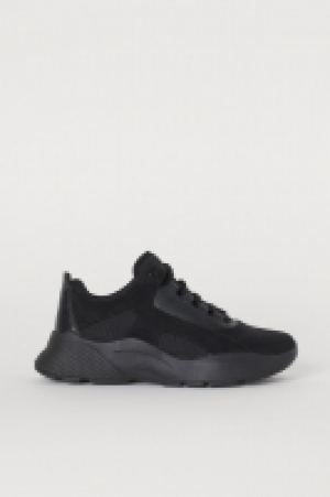 HM   Sneaker mit dicker Sohle
