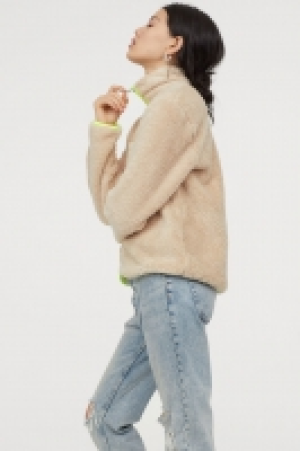  Jacke aus Teddyfleece 8.99 €