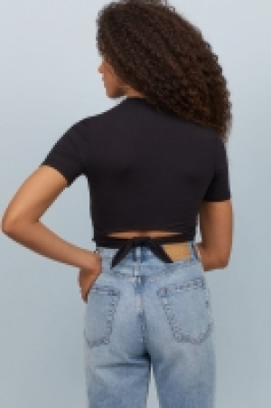  T-Shirt mit Bindebändern 8.99 €