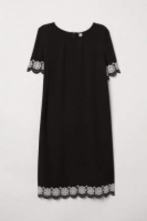  Kurzarmkleid 6.99 €