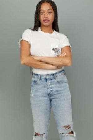  T-Shirt mit Stickerei 10.99 €