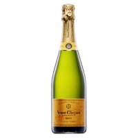 Real  Champagner Veuve Clicquot brut jede 0,75-l-Flasche
