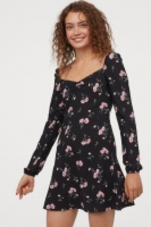  Crêpe-Kleid 5.99 €