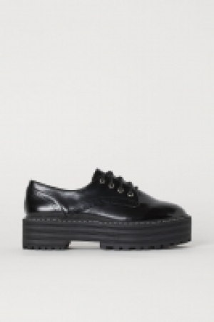 HM   Derbyschuhe mit Plateau
